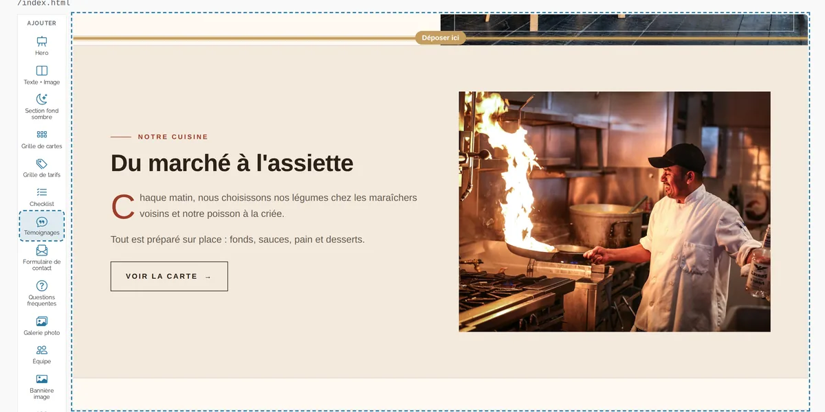 Une section glissée depuis la colonne « Ajouter » vers la page, à l'endroit indiqué par la ligne « Déposer ici »